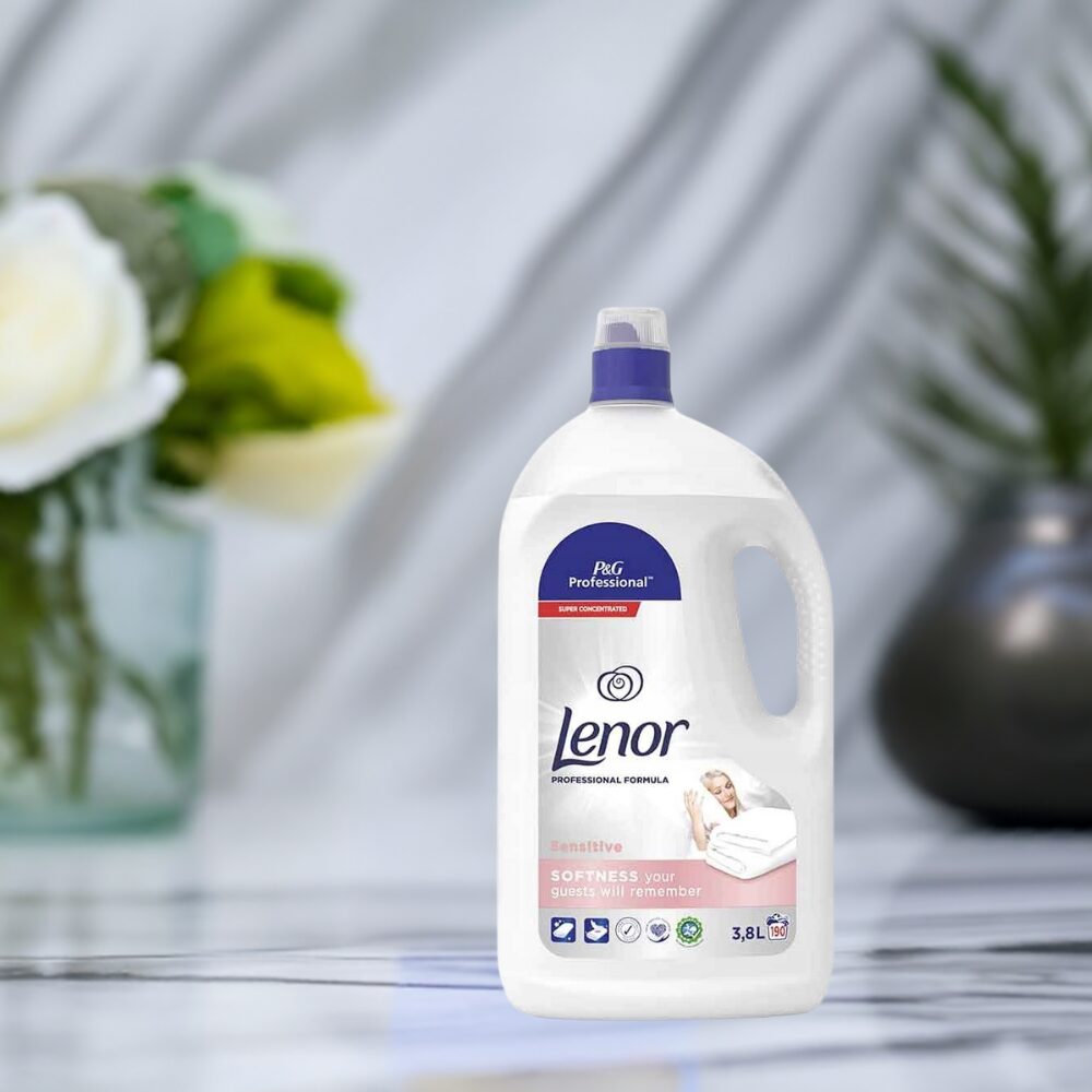 Butelka Lenor Sea Breeze koncentratu do płukania 3,8 l