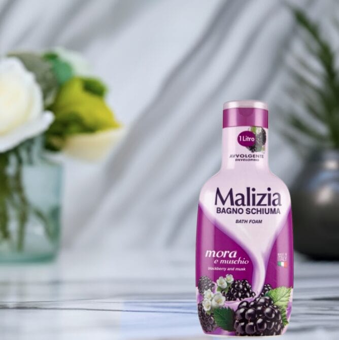Płyn do kąpieli Malizia Bath Foam Jeżyna i Piżmo 1000ml – włoski kosmetyk w dużym opakowaniu