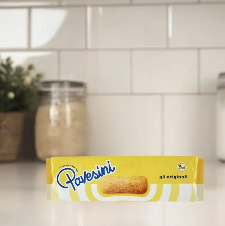 Opakowanie Pavesini Originali 200g, lekkie włoskie ciasteczka biszkoptowe.