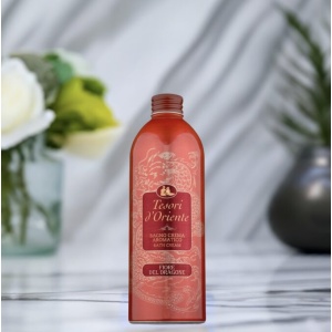 Butelka Tesori d'Oriente Dragon Flower krem do kąpieli 500ml o zapachu Kwiatu Smoka.