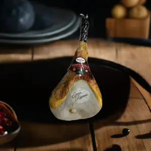 Prosciutto di San Daniele D.O.P. – szynka dojrzewająca 18 miesięcy z kością, cała 12,1kg