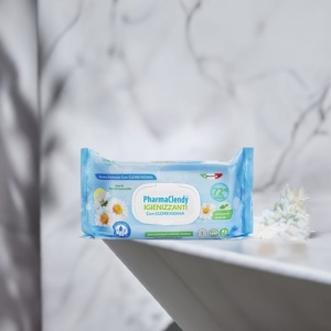 Opakowanie 72 sztuk Clendy chusteczki dezynfekujące Pharma.