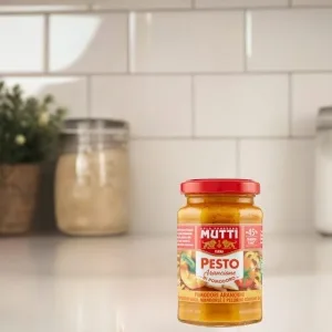 Mutti 180g pesto z pomarańczowych pomidorów